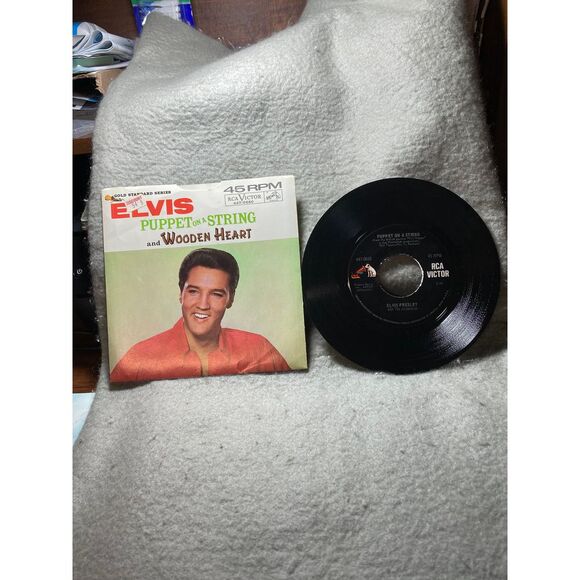 Elvis Presley 'Wooden Heart'‎ Vintage Vinyl 45 RPM Single RCA Victor Record - Picture 1 of 5